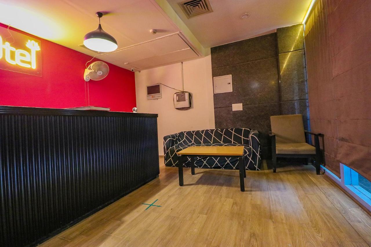 Fabhotel Chattarpur Enclave 뉴델리 외부 사진